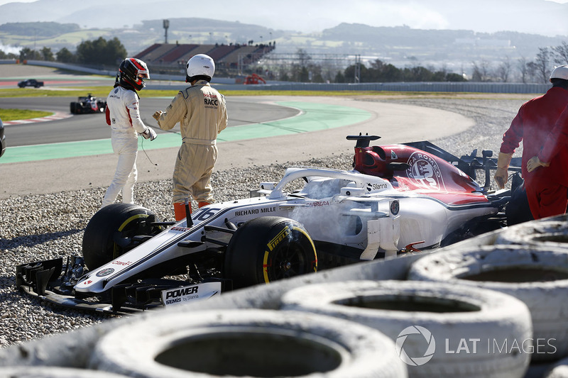 Авария: Шарль Леклер, Alfa Romeo Sauber C37