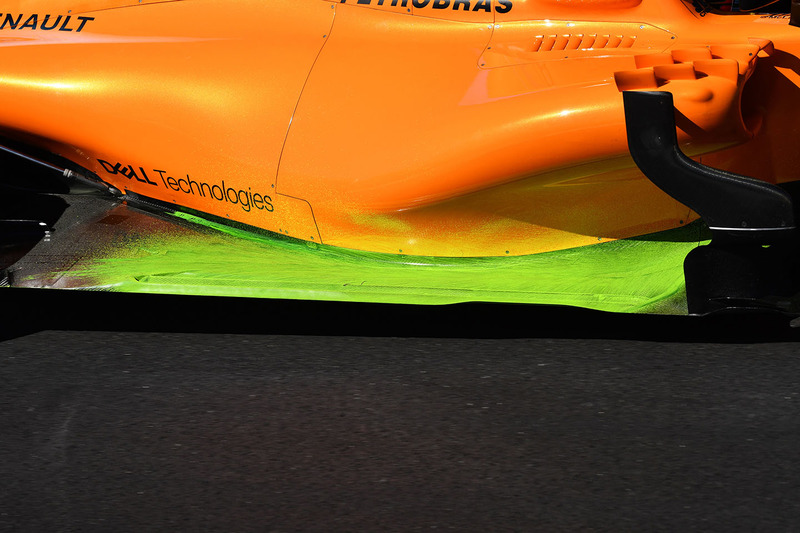McLaren MCL33 в аэродинамической краске
