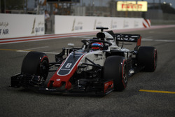 Romain Grosjean, Haas F1 Team VF-18 on the grid