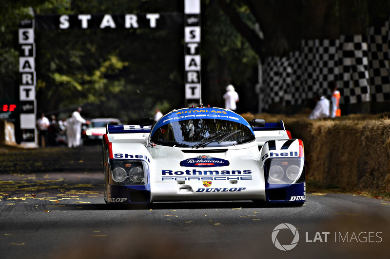 Porsche 962