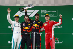 Podium: race winner Daniel Ricciardo, Red Bull Racing, second place Valtteri Bottas, Mercedes-AMG F1, third place Kimi Raikkonen, Ferrari, Chris Gent, race engineer