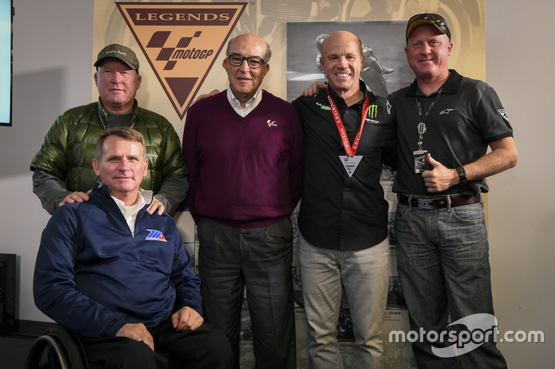 Carmelo Ezpeleta, CEO de Dorna Sports, Randy Mamola, Kenny Roberts, Kenny Roberts Jr. y Wayne Rainey