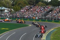 Lewis Hamilton, Mercedes-AMG F1 W09 EQ Power+ leads at the start of the race