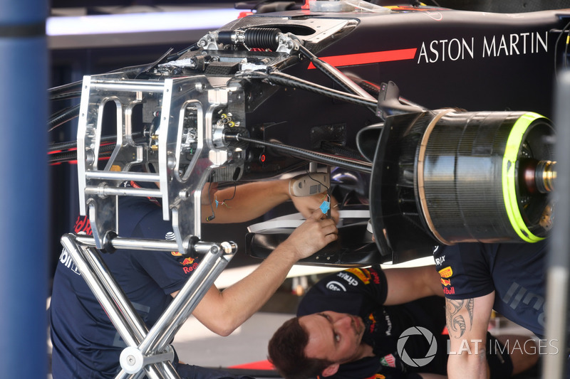 Передняя подвеска Red Bull RB14