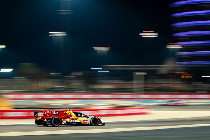 #20 BMW M Team WRT BMW M Hybrid V8: Rene Rast, Robin Frijns, Sheldon Van Der Linde