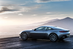 Aston Martin DB11