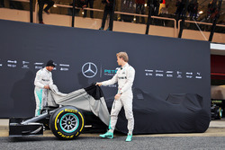 Nico Rosberg, Mercedes AMG F1 Team, Lewis Hamilton, Mercedes AMG F1 Team onthullen de Mercedes AMG F