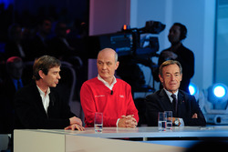 Pascal Vasselon, Toyota Racing et le Dr. Wolfgang Ullrich, Audi Sport, avec le président de la Commission Endurance de la FIA, Lindsay Owen-Jones