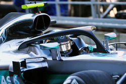 Nico Rosberg, Mercedes AMG F1 W07 Hybrid running the Halo cockpit cover