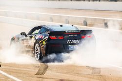 Сэм Шмиц ведет ARROW Chevrolet Corvette