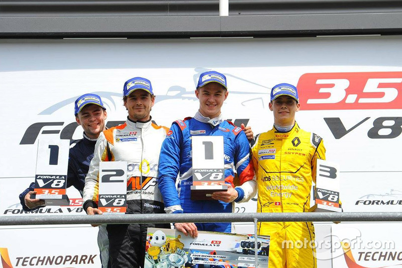 Podium : 1er Egor Orudzhev, Arden Motorsport, 2e Tom Dillmann, AVF, 3e Louis Deletraz, Fortec Motorsports