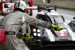 #2 Porsche Team Porsche 919 Hybrid: Romain Dumas, Neel Jani, Marc Lieb