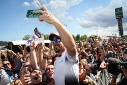 Fernando Alonso, McLaren avec des fans