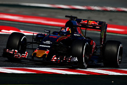 Daniil Kvyat, Scuderia Toro Rosso STR11