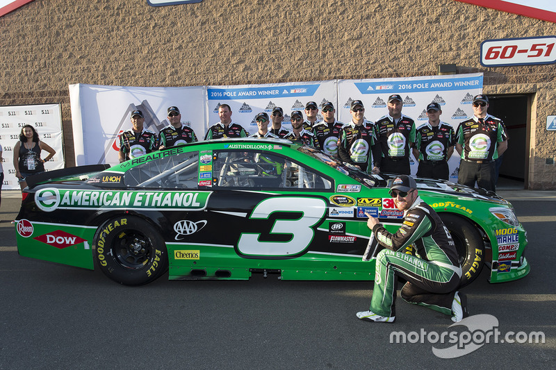 Ganador de la pole Austin Dillon, Richard Childress Racing Chevrolet