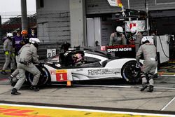 #1 Porsche Team Porsche 919 Hybrid: Timo Bernhard, Mark Webber, Brendon Hartley