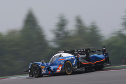 #36 Signatech Alpine A460: Gustavo Menezes, Nicolas Lapierre, Stéphane Richelmi