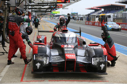 #8 Audi Sport Team Joest Audi R18 e-tron quattro: Lucas di Grassi, Loic Duval, Oliver Jarvis