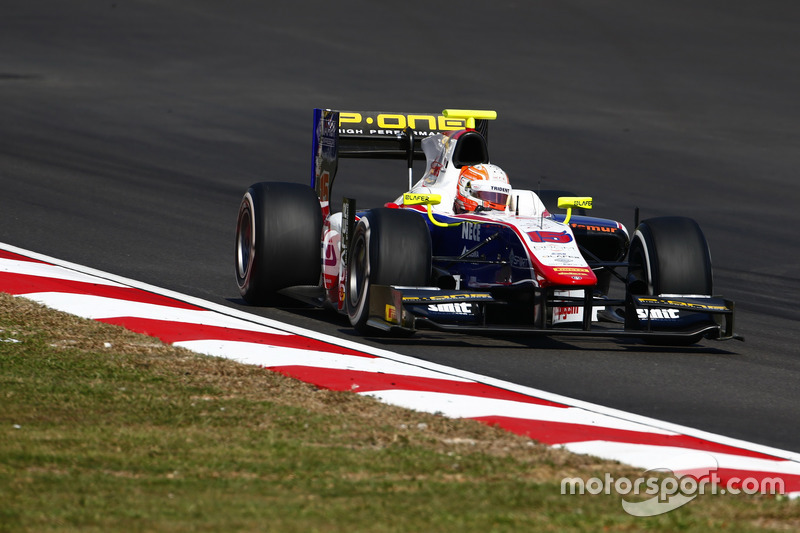 Luca Ghiotto (foto) e Antonio Giovinazzi foram os vencedores do fim de semana da GP2 na Malásia. Giovinazzi ainda lidera o campeonato, restando apenas mais uma etapa.