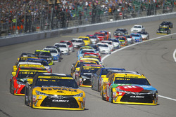 Start: Matt Kenseth, Joe Gibbs Racing, Toyota, führt