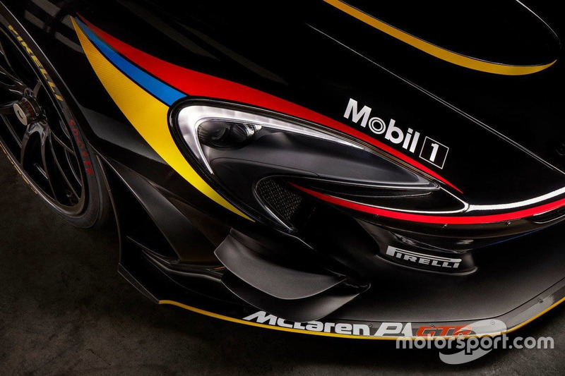 McLaren P1 GTR in James-Hunt-Lackierung
