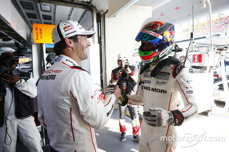 #1 Porsche Team Porsche 919 Hybrid: Mark Webber, Brendon Hartley