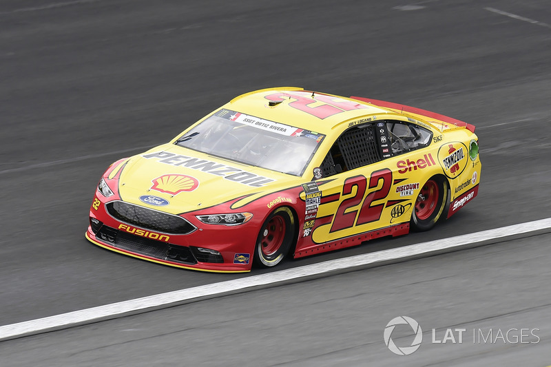2. Joey Logano, Team Penske, Ford Fusion Shell Pennzoil