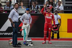 Valtteri Bottas, Mercedes AMG F1 and Sebastian Vettel, Ferrari Celebrate in Parc ferme