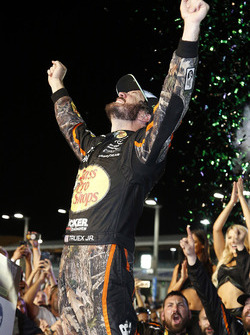 2017 champion Martin Truex Jr., Furniture Row Racing Toyota