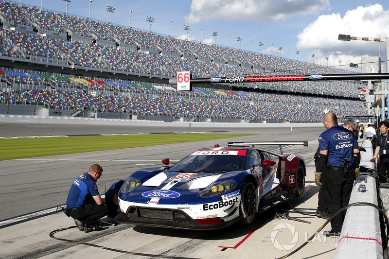 #66 Ford Performance Chip Ganassi Racing Ford GT: Joey Hand, Dirk Müller, Sebastien Bourdais