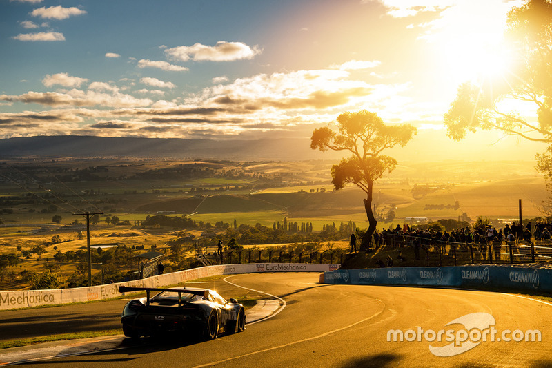 #11 Objective Racing Mclaren 650S: Tony Walls, Warren Luff, Timothy Slade, Jaxon Evans
