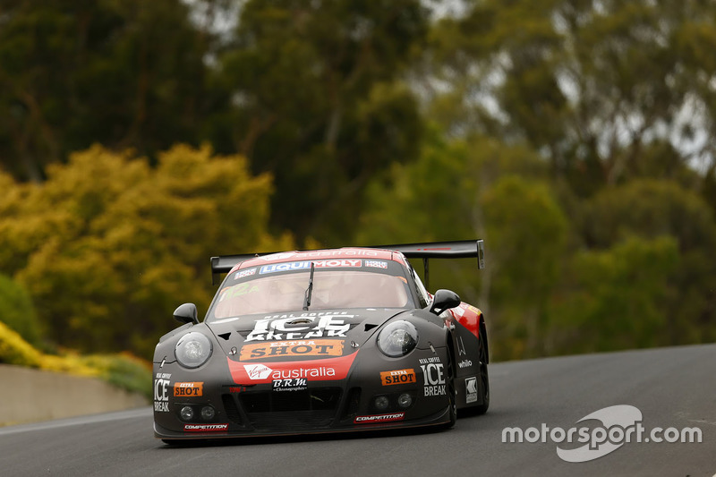 #991 Craft Bamboo Racing Porsche 911 GT3 R: Earl Bamber, Kevin Estre, Laurens Vanthoor