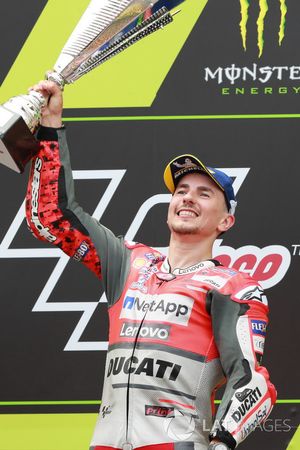 Podio: il vincitore della gara Jorge Lorenzo, Ducati Team