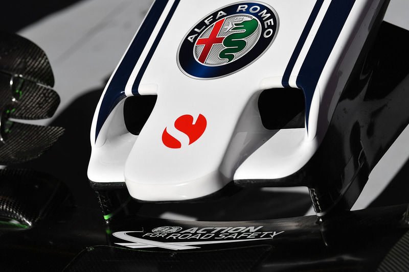 Носовой обтекатель Alfa Romeo Sauber C37
