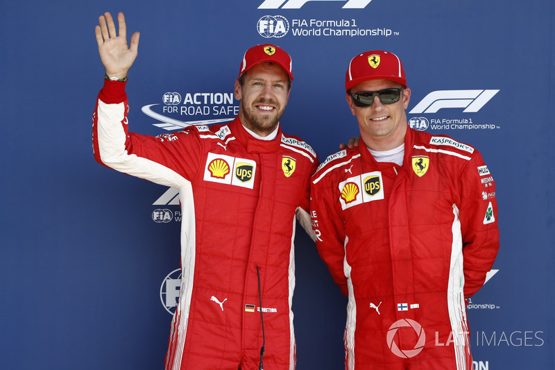 Sebastian Vettel, Ferrari, et Kimi Raikkonen, Ferrari, après les qualifications