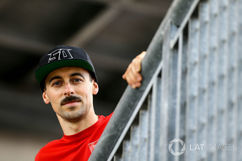 Eugene Laverty, Milwaukee Aprilia