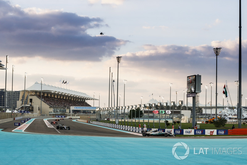 Valtteri Bottas, Mercedes AMG F1 W08, Lewis Hamilton, Mercedes AMG F1 W08, Sebastian Vettel, Ferrari