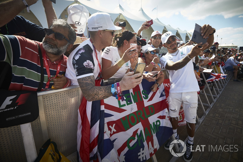 Lewis Hamilton, Mercedes AMG F1, meets some fans