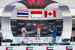 Podium : le vainqueur Charles Leclerc, PREMA Powerteam, le deuxième, Alexander Albon, ART Grand Prix, le troisième, Nicholas Latifi, DAMS