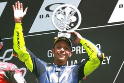 Podio: il terzo classificato Valentino Rossi, Yamaha Factory Racing