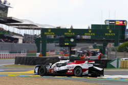 #8 Toyota Gazoo Racing Toyota TS050: Sébastien Buemi, Kazuki Nakajima, Fernando Alonso, Jose Maria Lopez, Anthony Davidson