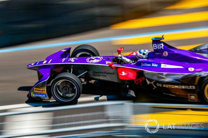 Emerson Fittipaldi, former F1 World Champion, Indy 500 winner, drives the Formula E car