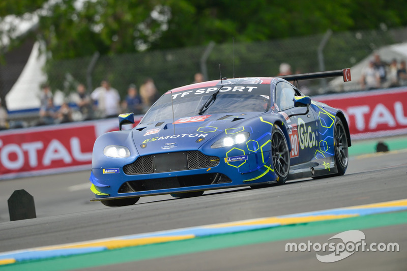 #90 TF Sport Aston Martin Vantage: Salih Yoluc, Euan Alers-Hankey, Charles Eastwood