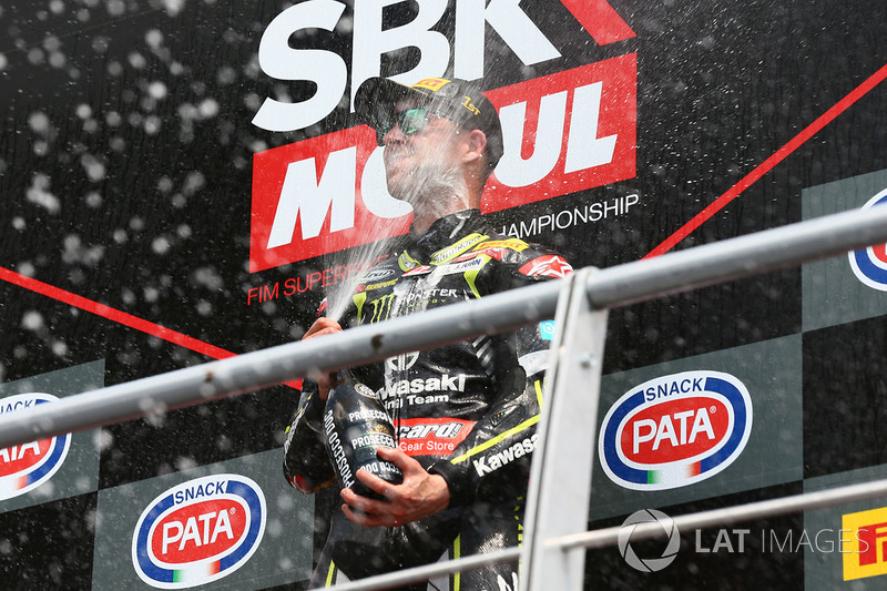 Podio: il vincitore della gara Jonathan Rea, Kawasaki Racing