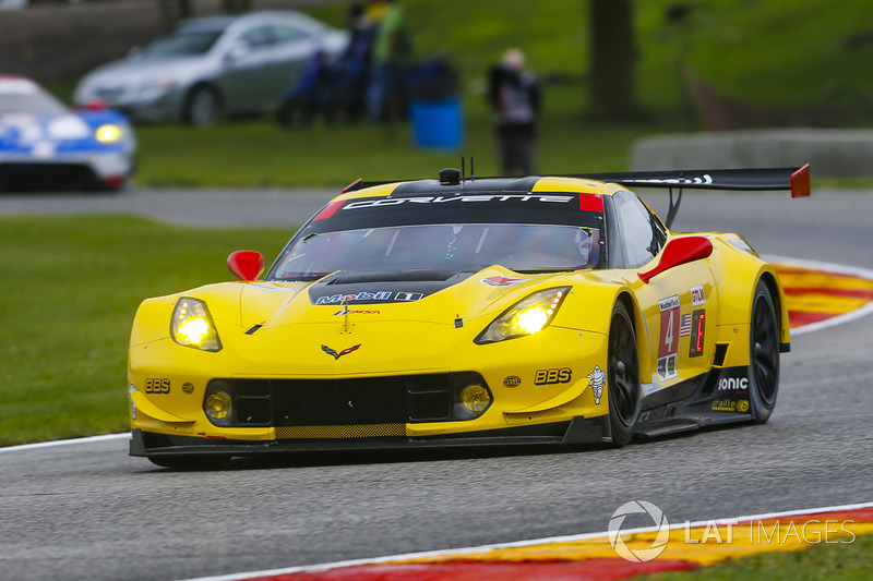 #4 Corvette Racing Chevrolet Corvette C7.R: Олівер Гевін, Томмі Мілнер