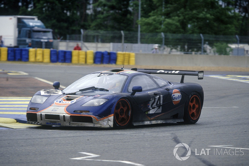 #24 Gulf McLaren F1 GTR: Mark Blundell, Ray Bellm, Maurizio Sandro Sala