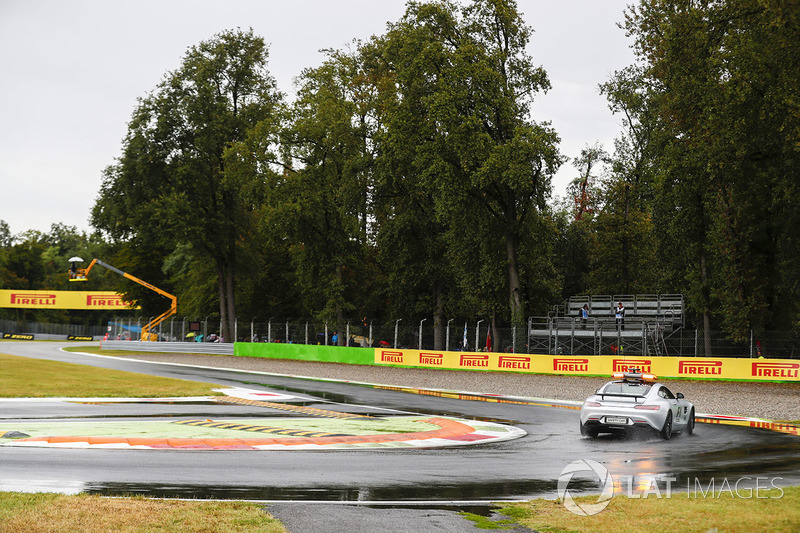 The Safety Car on track