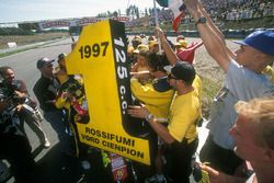 Valentino Rossi, Aprilia celebrate with fans