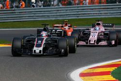 Romain Grosjean, Haas F1 Team VF-17 battles, Sergio Perez, Sahara Force India VJM10