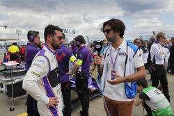 Jose Maria Lopez, DS Virgin Racing, parla con Fox Sports in griglia